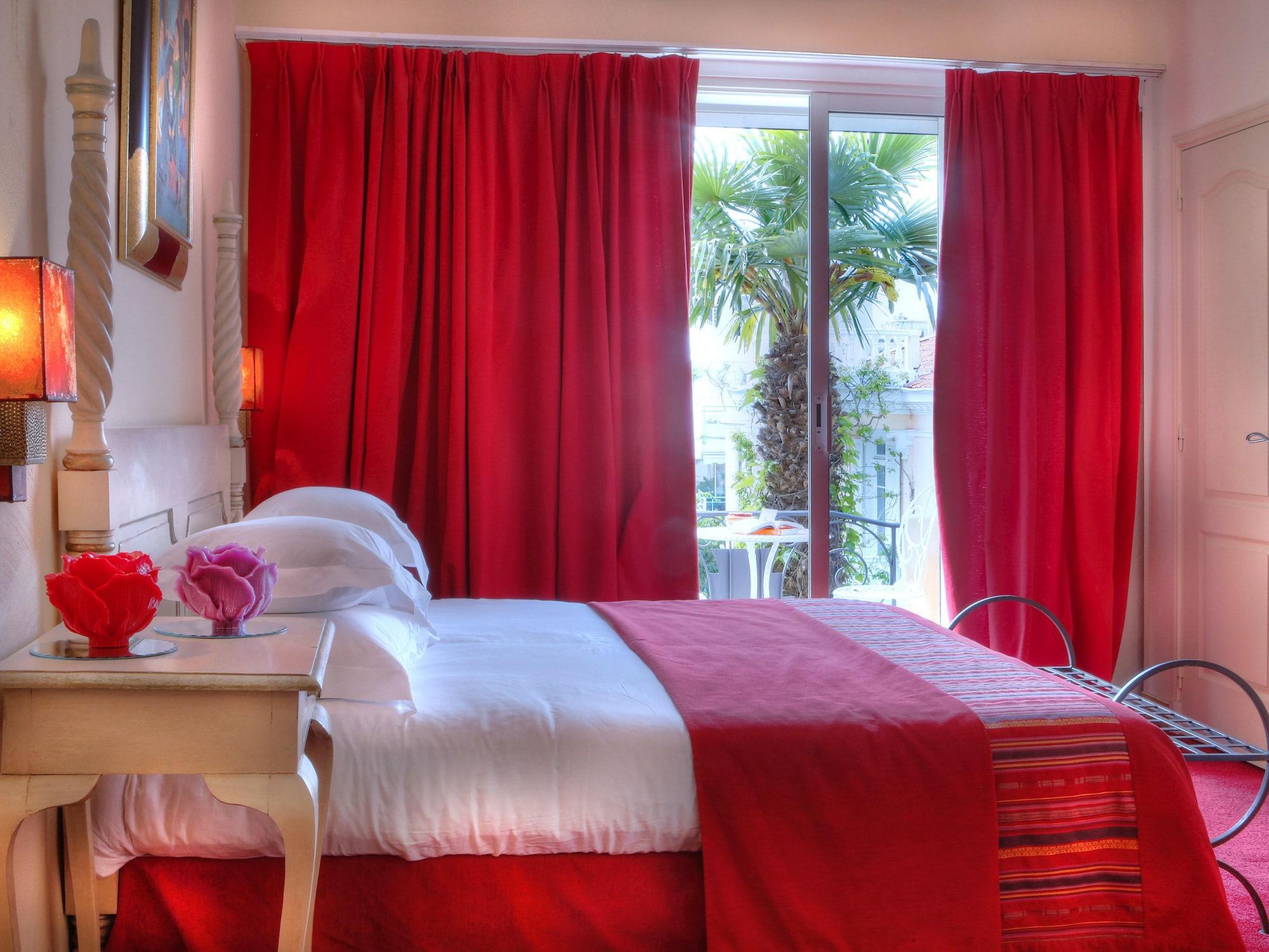 ז'ואן-לה-פינס Hotel La Villa Sainte Valerie Adults Only מראה חיצוני תמונה