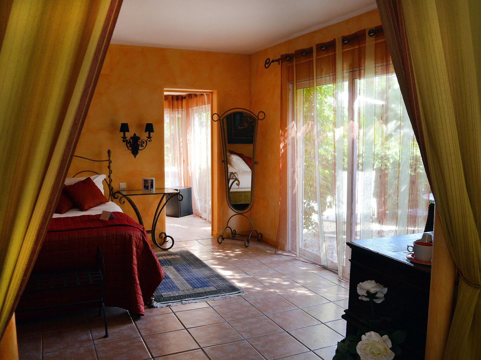 ז'ואן-לה-פינס Hotel La Villa Sainte Valerie Adults Only מראה חיצוני תמונה