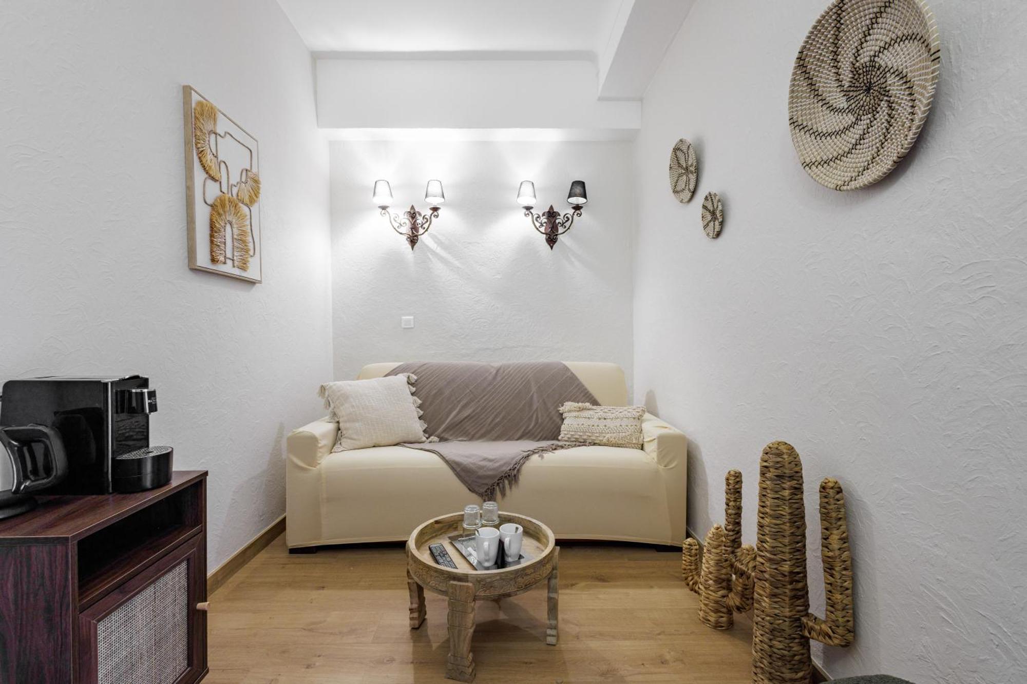 ז'ואן-לה-פינס Hotel La Villa Sainte Valerie Adults Only מראה חיצוני תמונה