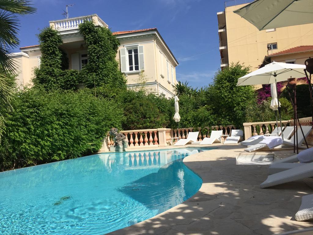 ז'ואן-לה-פינס Hotel La Villa Sainte Valerie Adults Only מראה חיצוני תמונה